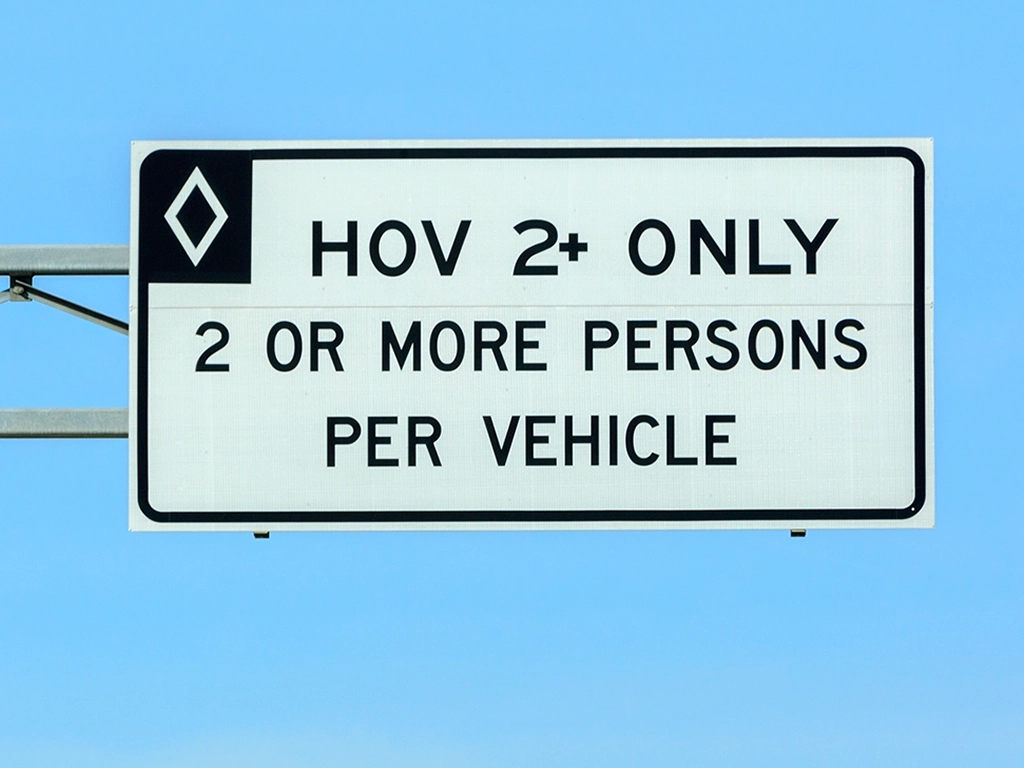 HOV lane highway sign